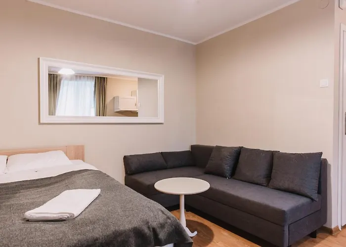 Host Stacja Apartment *