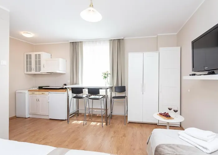 Apartment Host Stacja